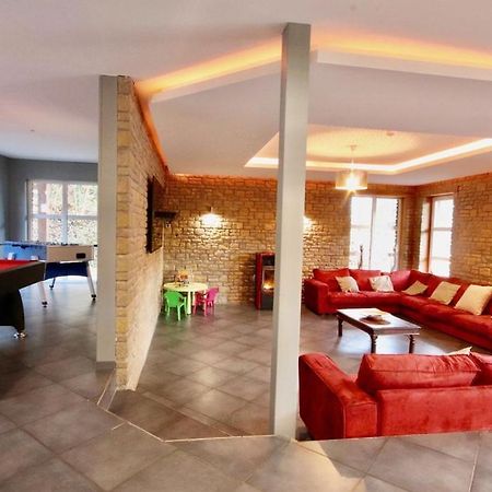 La Villa Roannaise ストゥモン エクステリア 写真